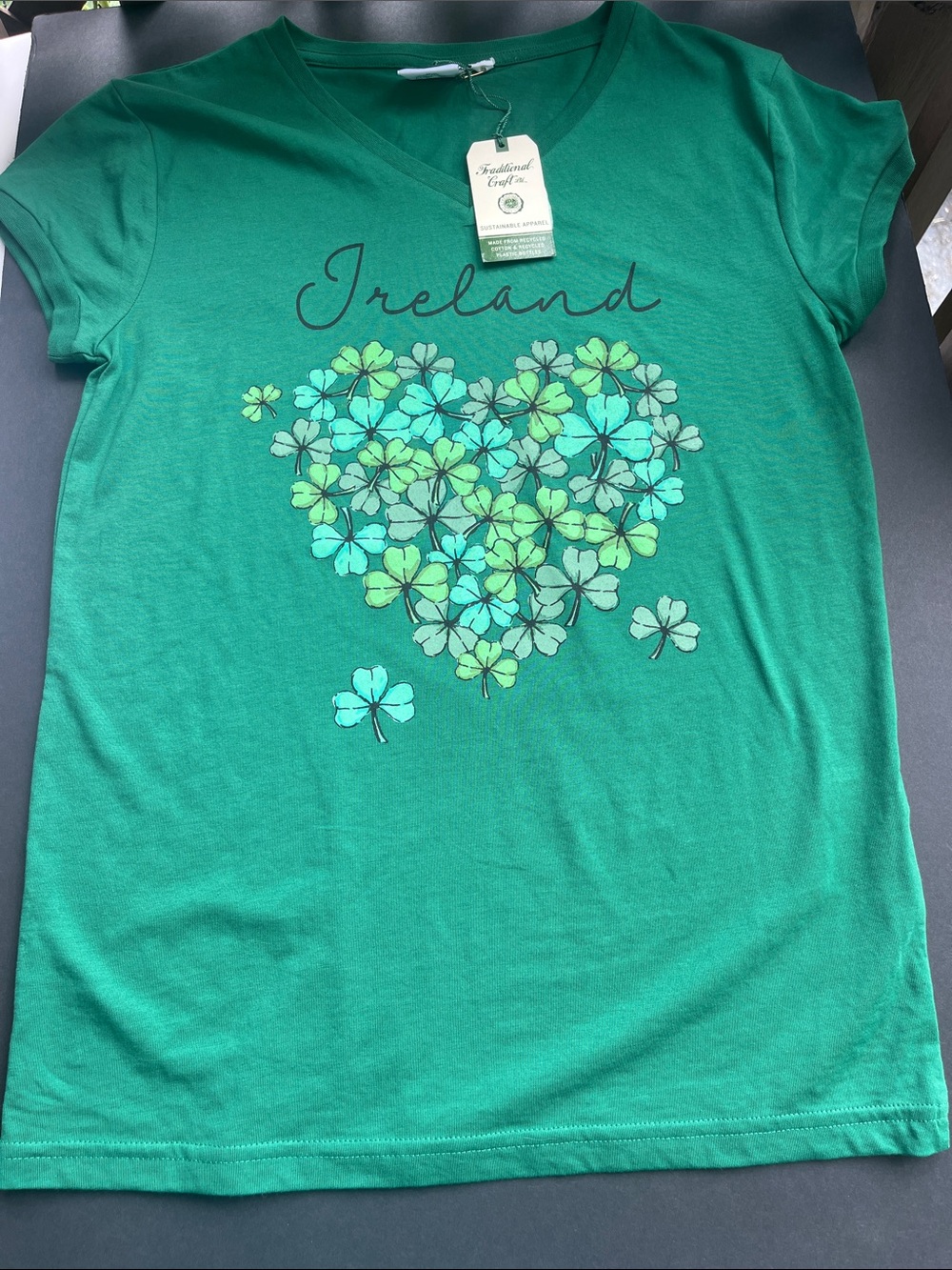 Traditional Craft Green 'Ireland' Shamrock Heart Short Sleeve Tee